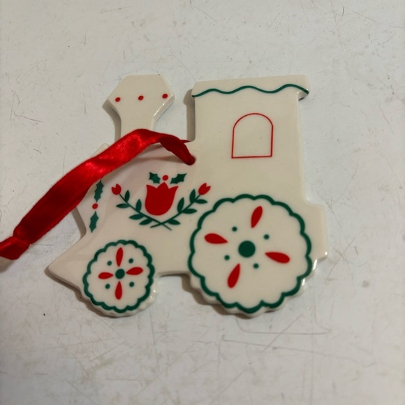 🛍️3/$30 Vintage Russ ceramic train Christmas holiday tree ornament decoration‎ - Picture 9 of 12